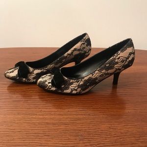 9.5 Wide 1.5 inch heel. Lace high heels